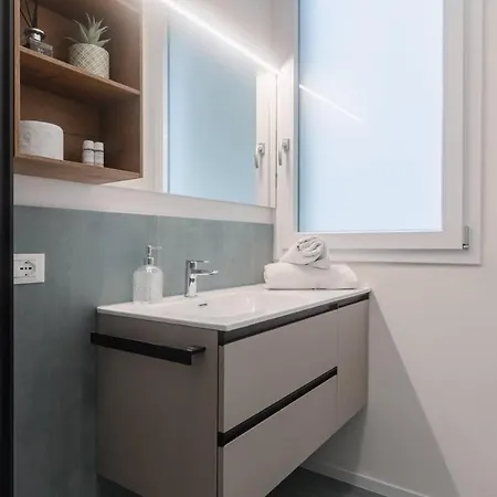 Daire Modern Retreat Private With Ensuite